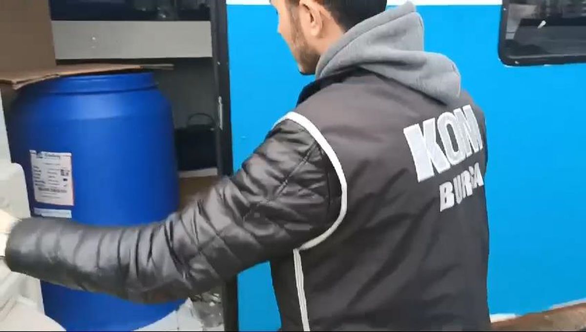 Bursa\'da Kaçak Alkol Operasyonu: 9 Gözaltı, 7 Tutuklama