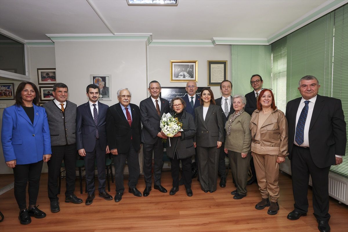 Özgür Özel, Dil Derneğini Ziyaret Etti
