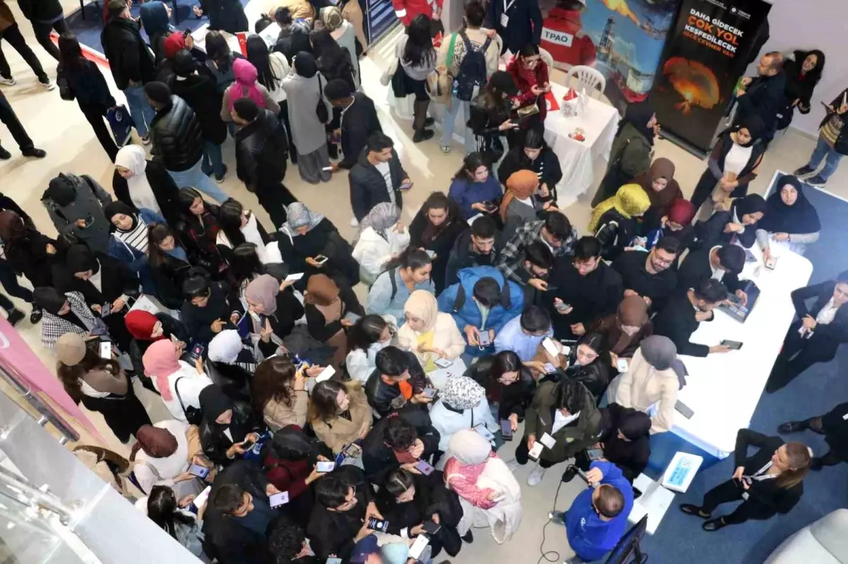 Güneydoğu Kariyer Fuarı Şanlıurfa\'da Başladı