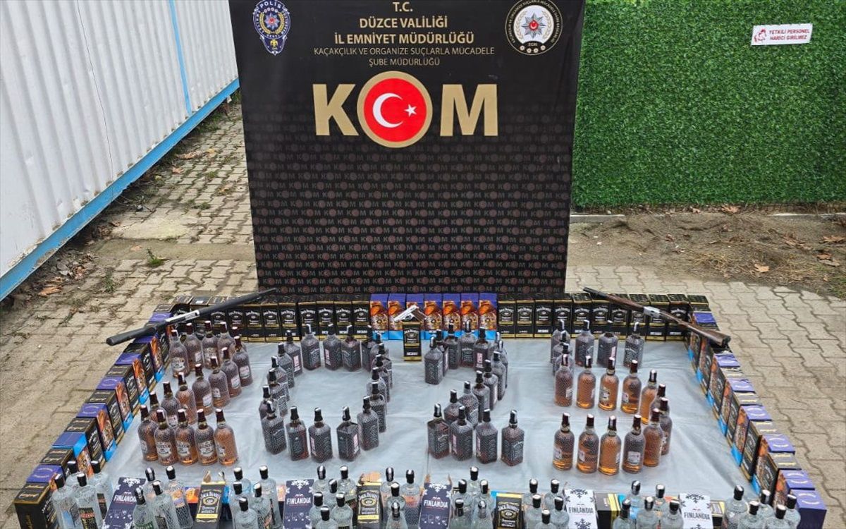 Düzce\'de Sahte Alkol Operasyonu