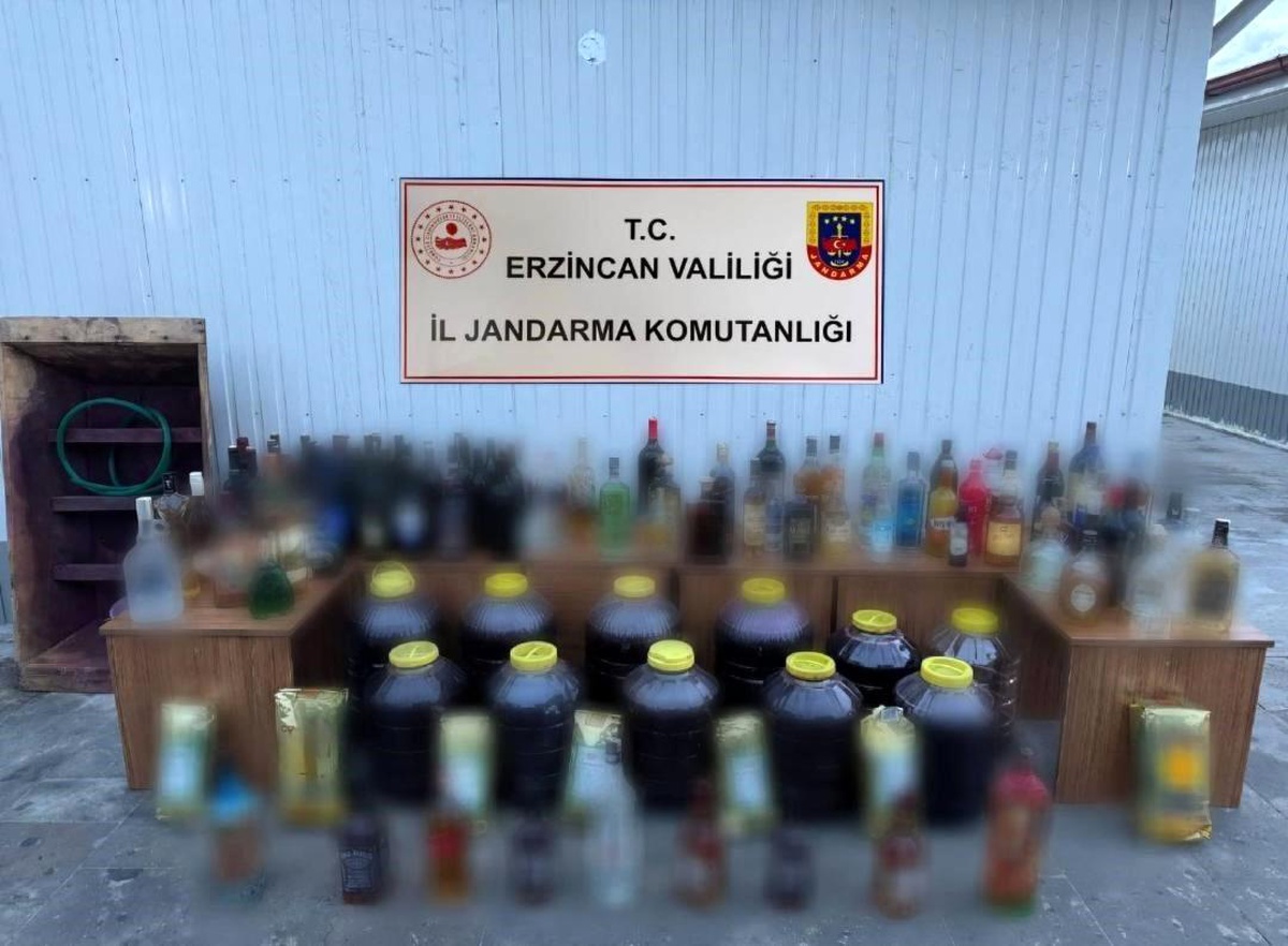 Erzincan\'da Kaçak Alkol Operasyonu