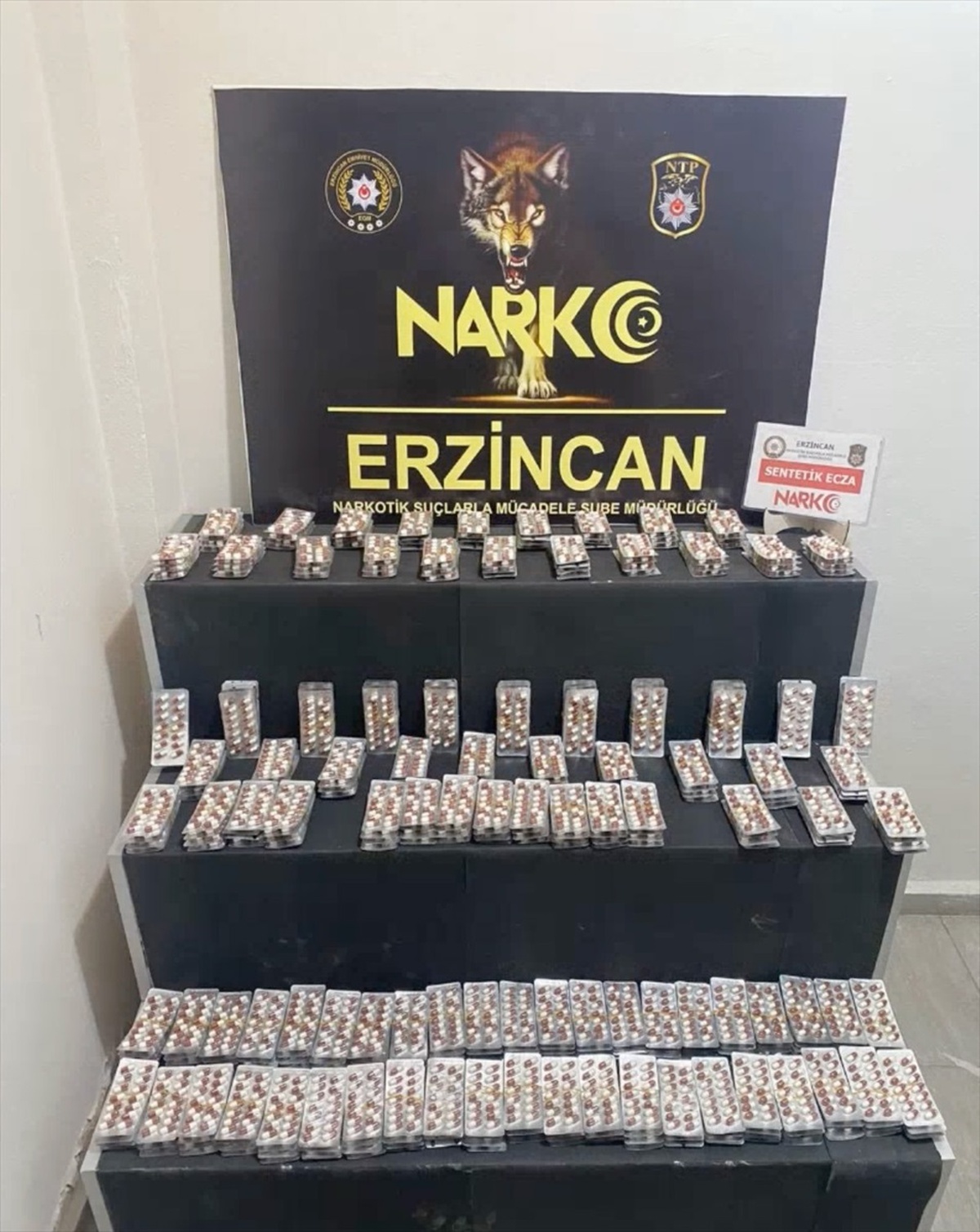 Erzincan\'da Uyuşturucu Operasyonu: 9 Gözaltı