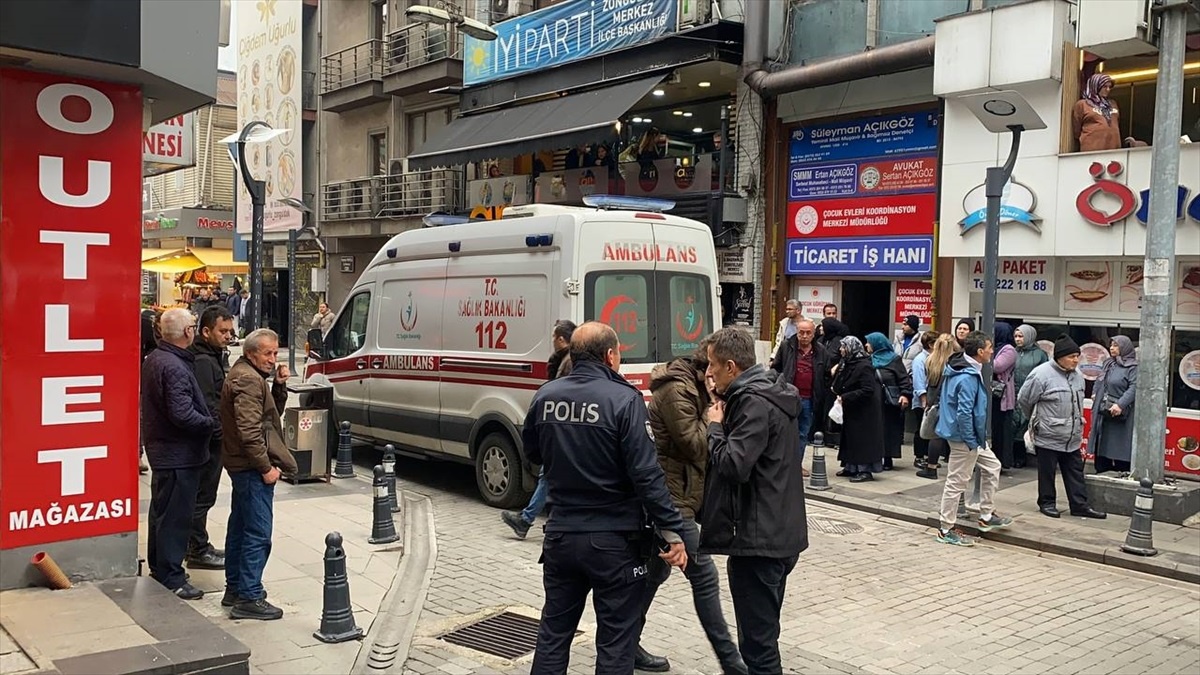 Zonguldak\'ta Kavga: 3 Yaralı