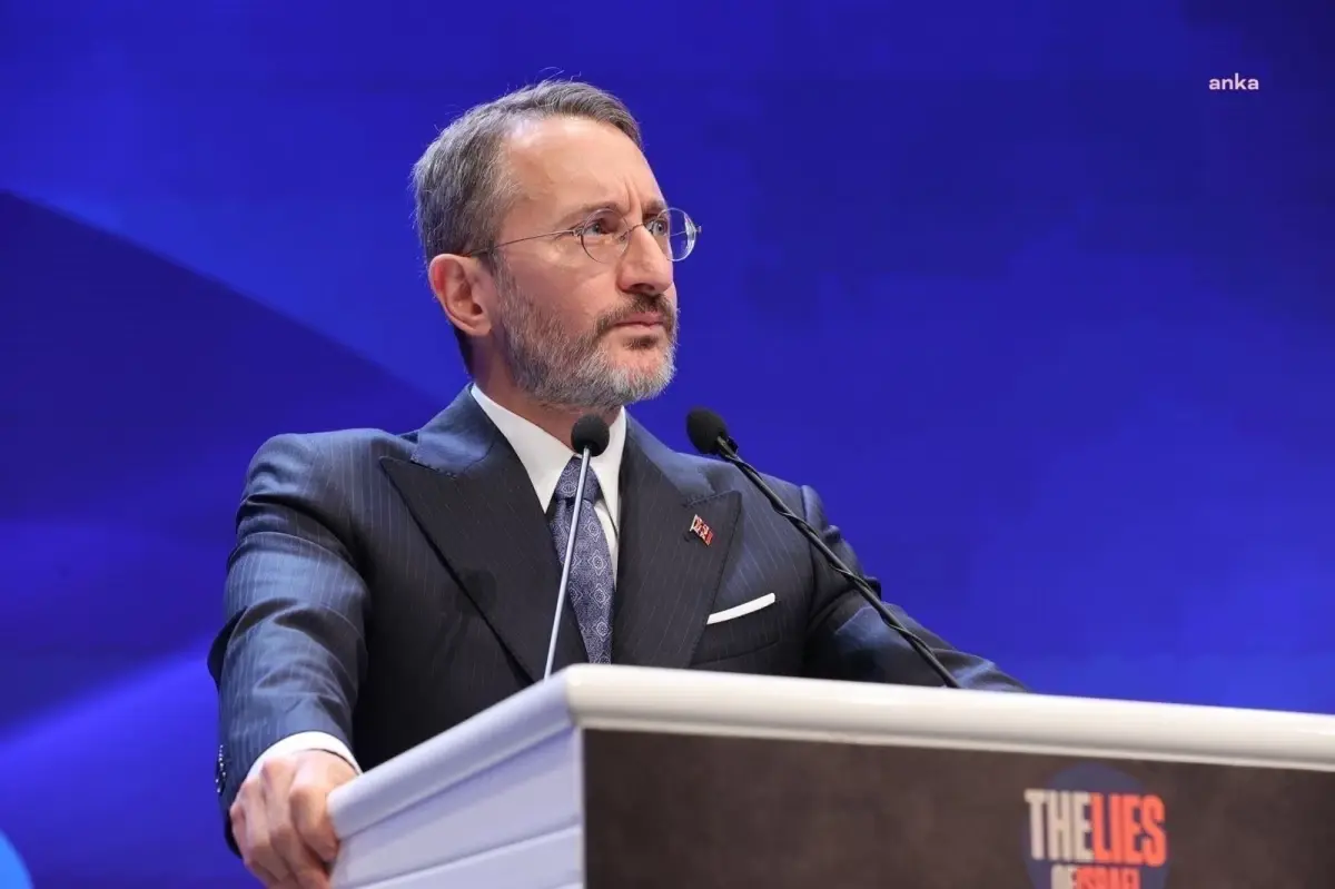 Fahrettin Altun: "\'doğru Habercilik ve Medya Etiği\' Kitabı, Kürtçe Çevirisiyle 10 Dile Ulaştı"