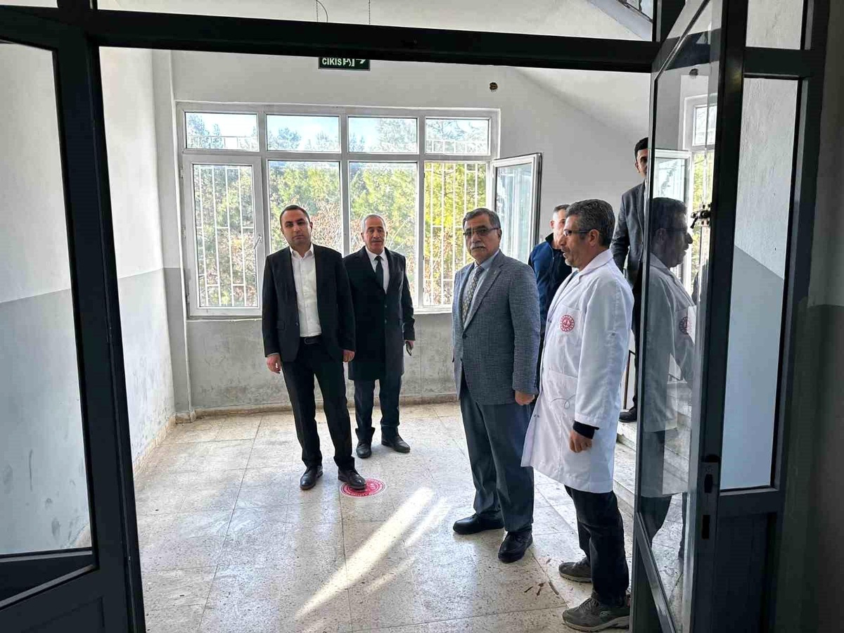 Besni Kaymakamı\'ndan Geçici Hükümet Konağı Ziyareti