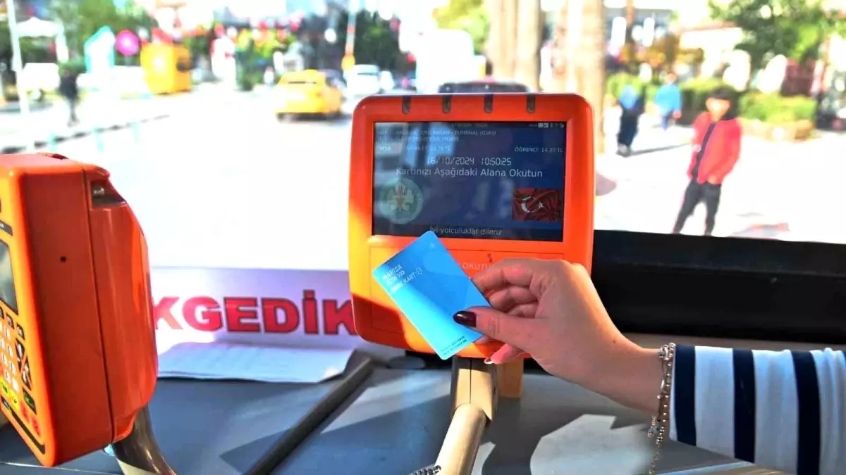 Manisa\'da Anne Kart Uygulaması İhtiyaç Sahibi Annelere Destek Oluyor