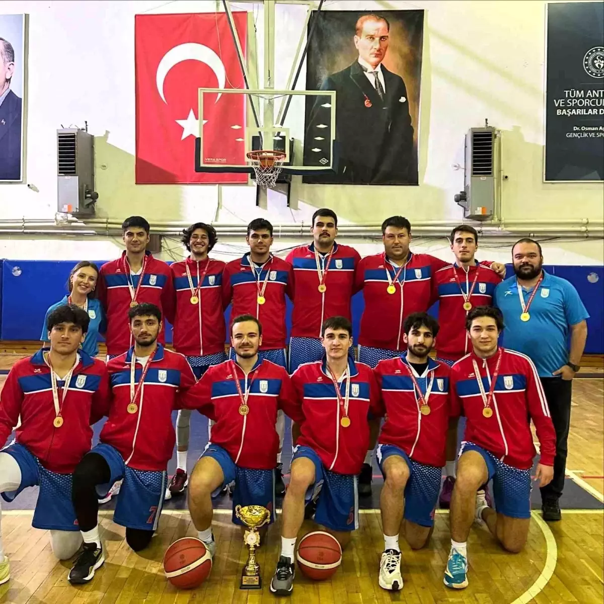 Muğla Üniversitesi Basketbol\'da Namağlup Şampiyon