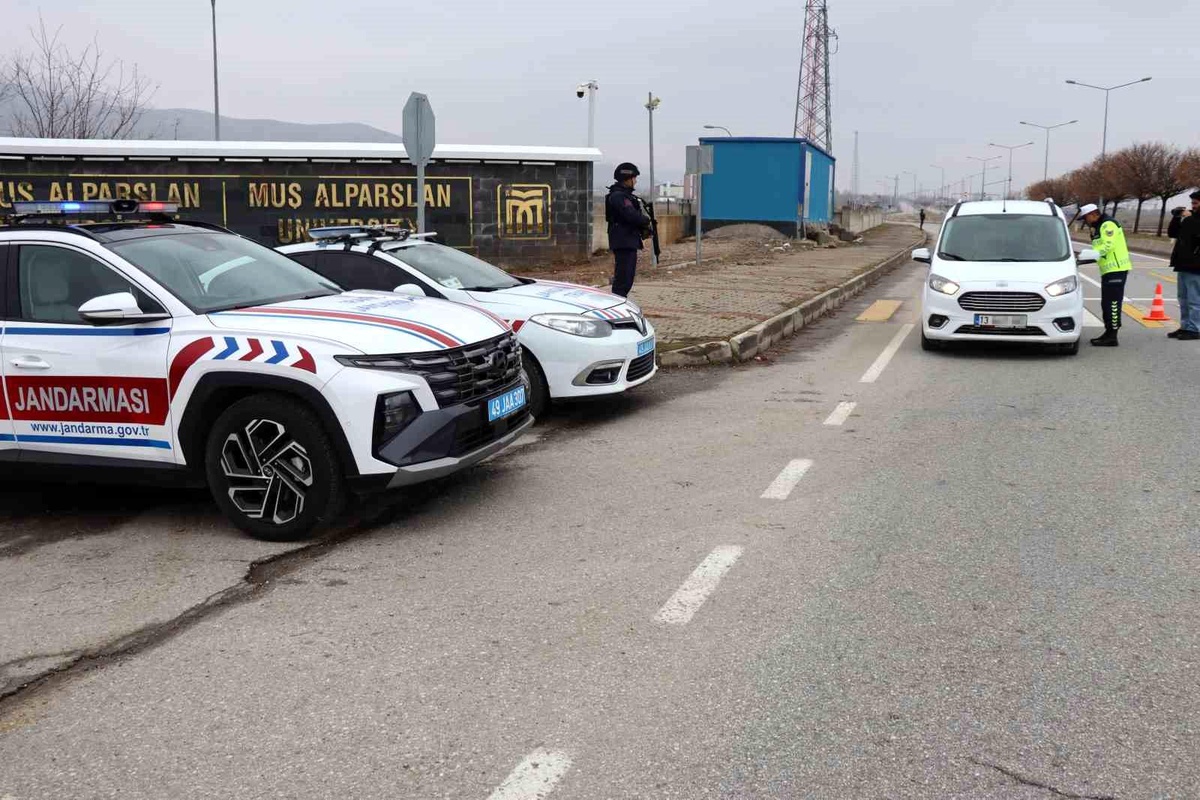 Muş\'ta Kış Lastiği Denetimleri Başladı