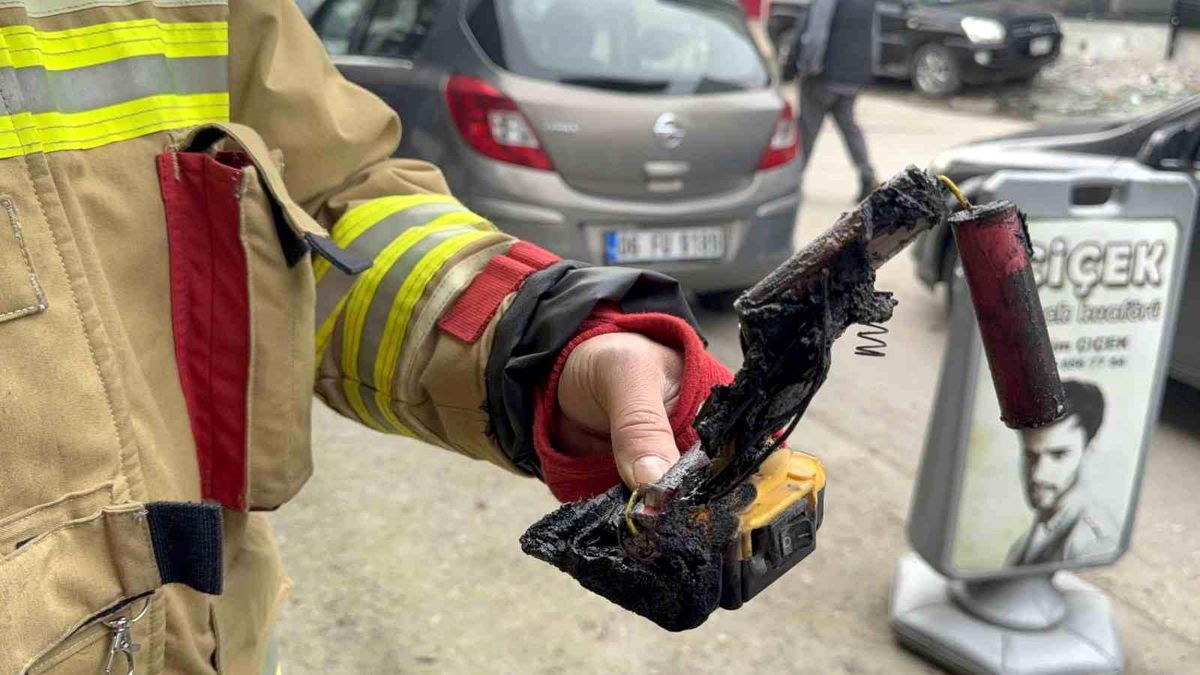 Düzce\'de Şarjda Bırakılan Matkap Patladı, Maddi Hasar Oluştu