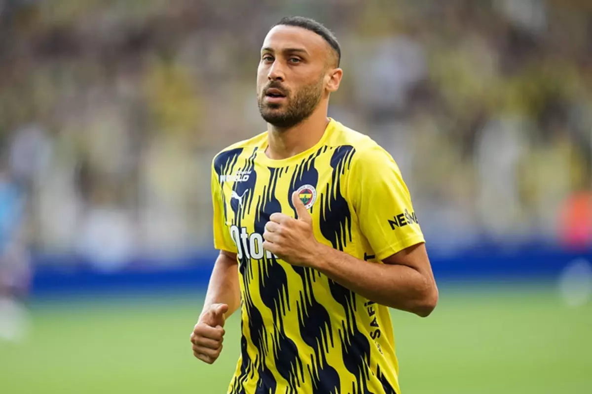 Son kararını verdi: Cenk Tosun Fenerbahçe\'den ayrılacak mı?