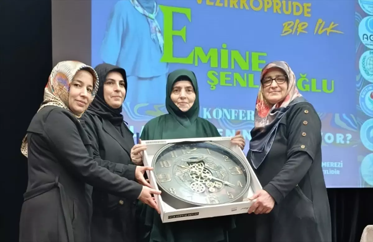 Emine Şenlikoğlu\'ndan Vezirköprü\'de Konferans