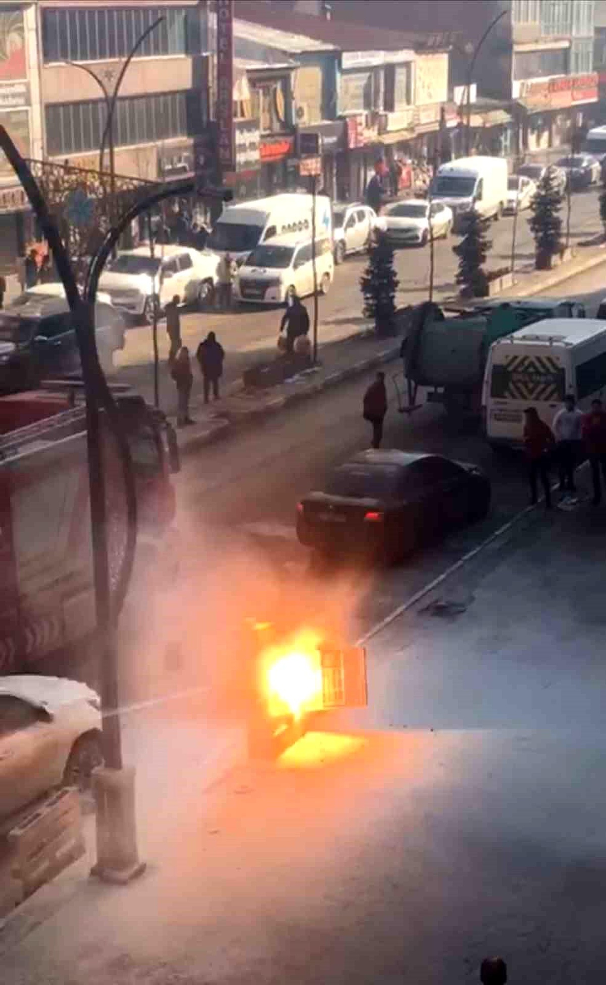 Yüksekova\'da Elektrik Panosu Patladı