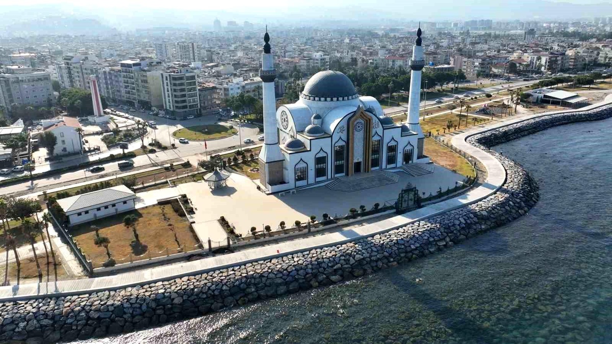 İskenderun Sahili Yeniden Canlanıyor