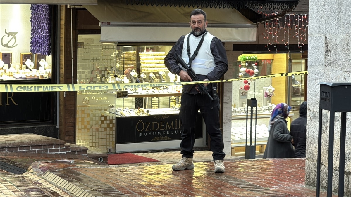 Bolu\'da Kuyumcu Soygunu Tatbikatı