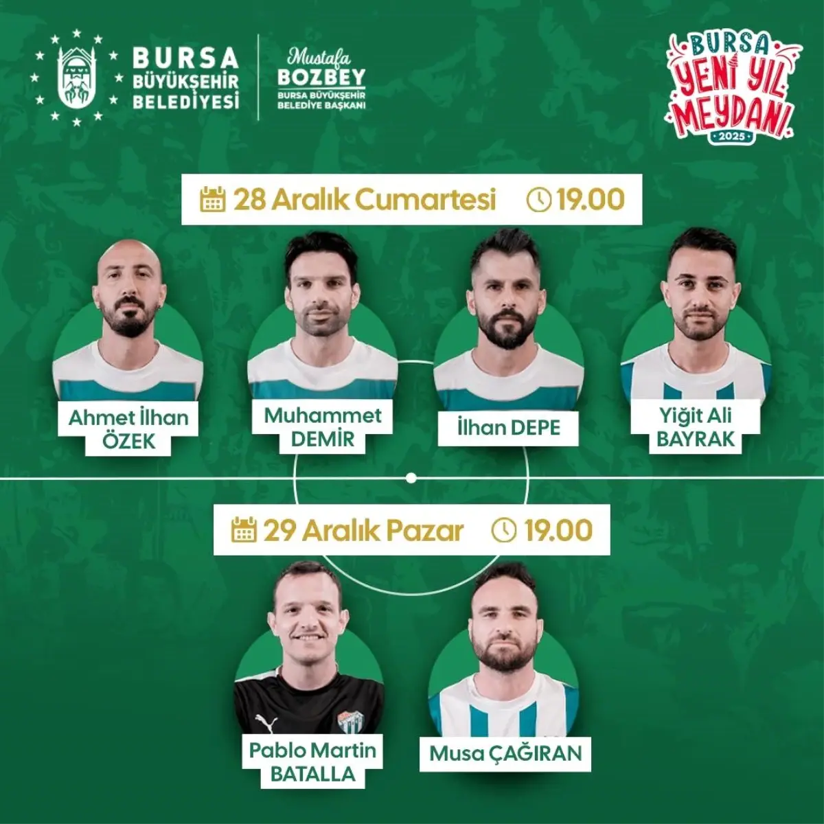 Bursaspor Teknik Direktörü ve Futbolcular Yeni Yıl Meydanı\'nda Taraftarlarla Buluşuyor