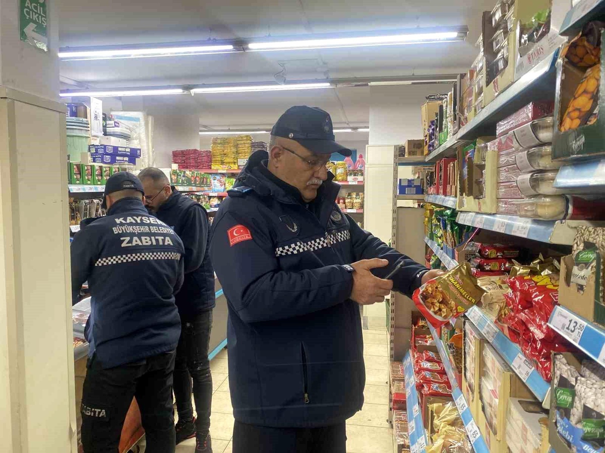 Kayseri\'de Zabıta Ekiplerinden Yeni Yıl Denetimleri