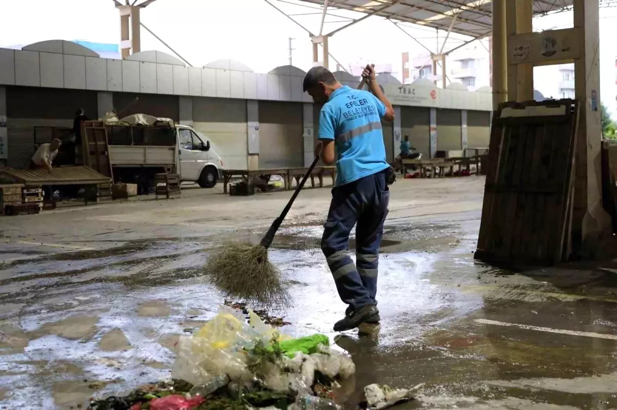 Efeler Belediyesi Temizlik Çalışmalarına Devam Ediyor