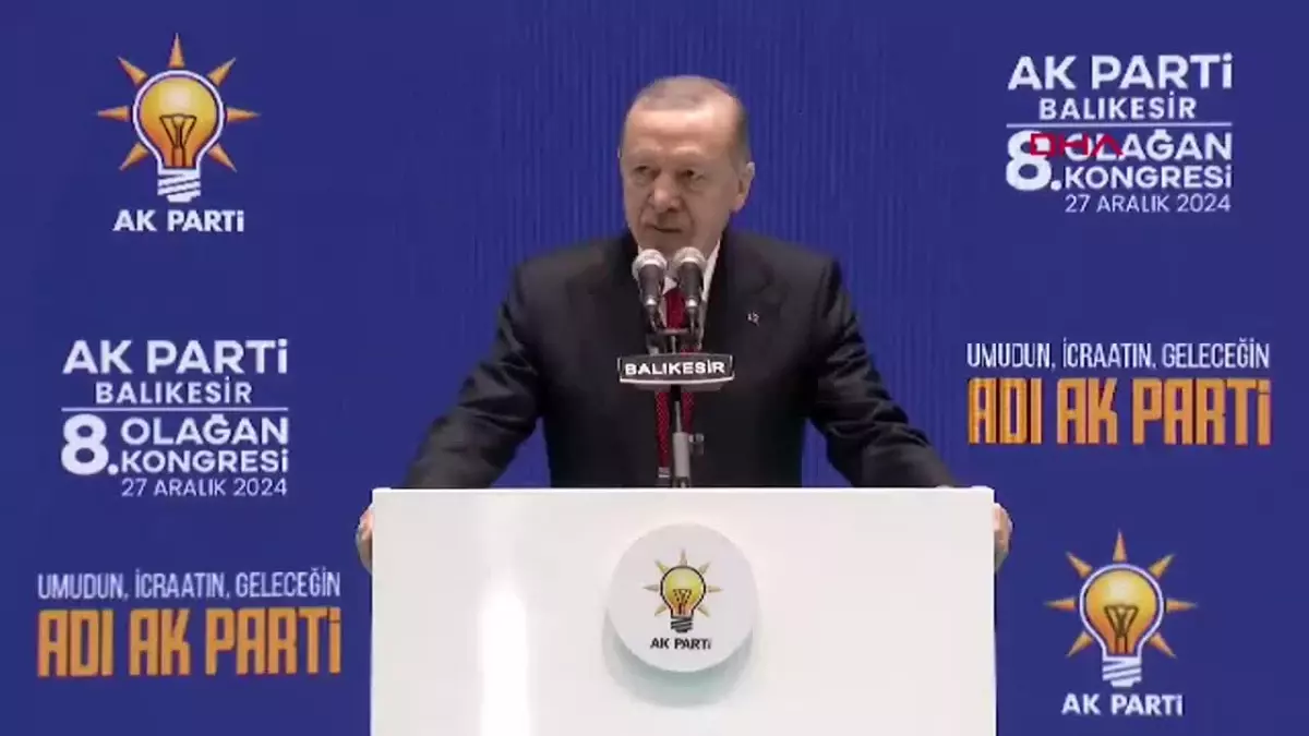 Erdoğan: Bay Kemal hiç kusura bakmasın, sırtına yediği o paslı hançeri biz bile çıkaramayız (HABER EKLENDİ)