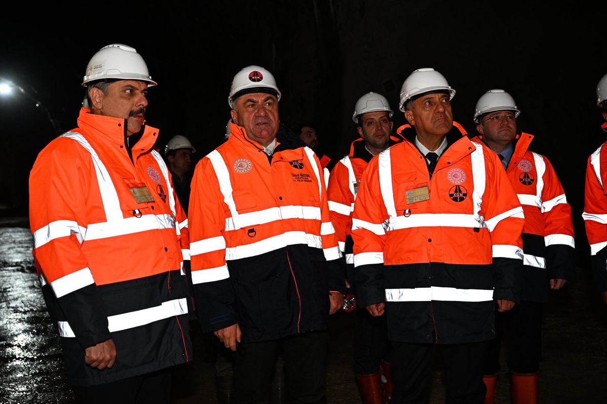 Çirişli Tüneli İnşaatı Devam Ediyor