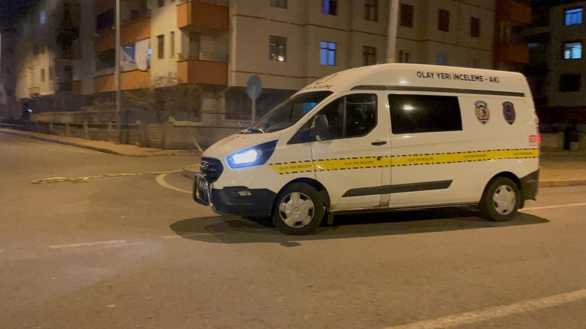 Kayseri\'de Bıçaklı Kavga: 1 Ağır Yaralı