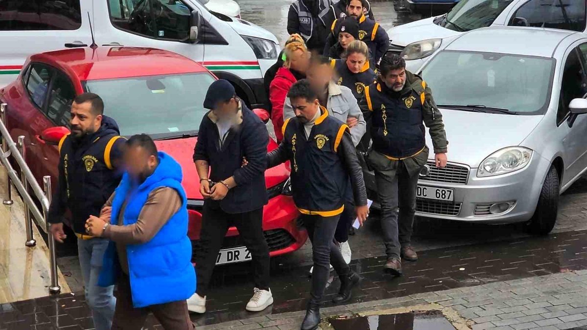 Zonguldak\'ta Baltalı Kavga: 3 Tutuklama