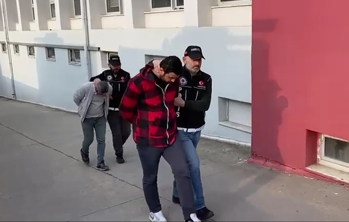 Adana\'da Uyuşturucu Operasyonunda 25 Gözaltı, 8 Tutuklama