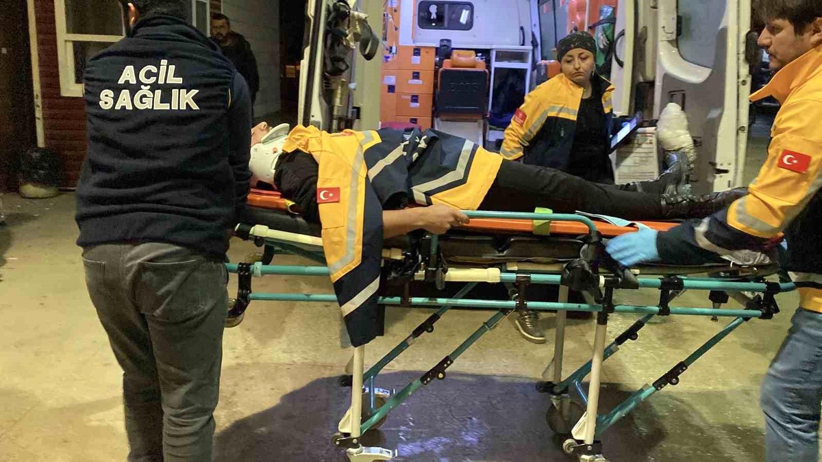 İnegöl\'de Trafik Kazası: 1 Yaralı