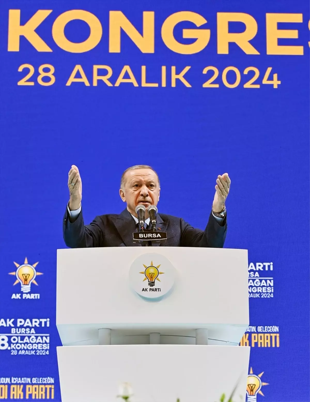 Cumhurbaşkanı Erdoğan: "Bölgemizde ve dünyada olağanüstü bir gelişme olmazsa 2025 enflasyon hedefini tutturacağımızdan hiç şüphe duymuyoruz."