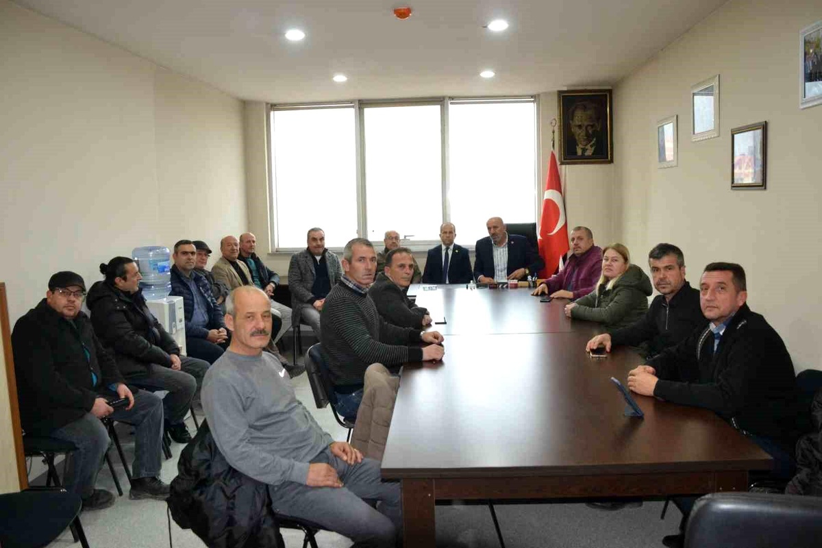 Muhtarlara Yeni Yasa Üzerine Çalışma Başlatıldı