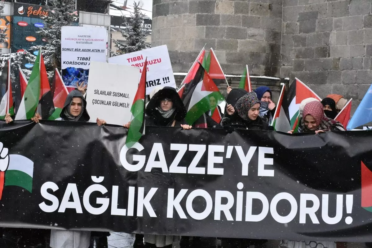 Erzurum\'da Sağlık Çalışanlarından Protesto