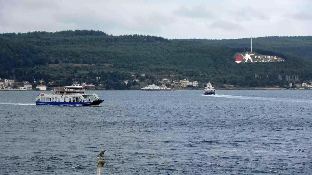 Gökçeada\'da Deniz Ulaşımı Fırtına Nedeniyle İptal