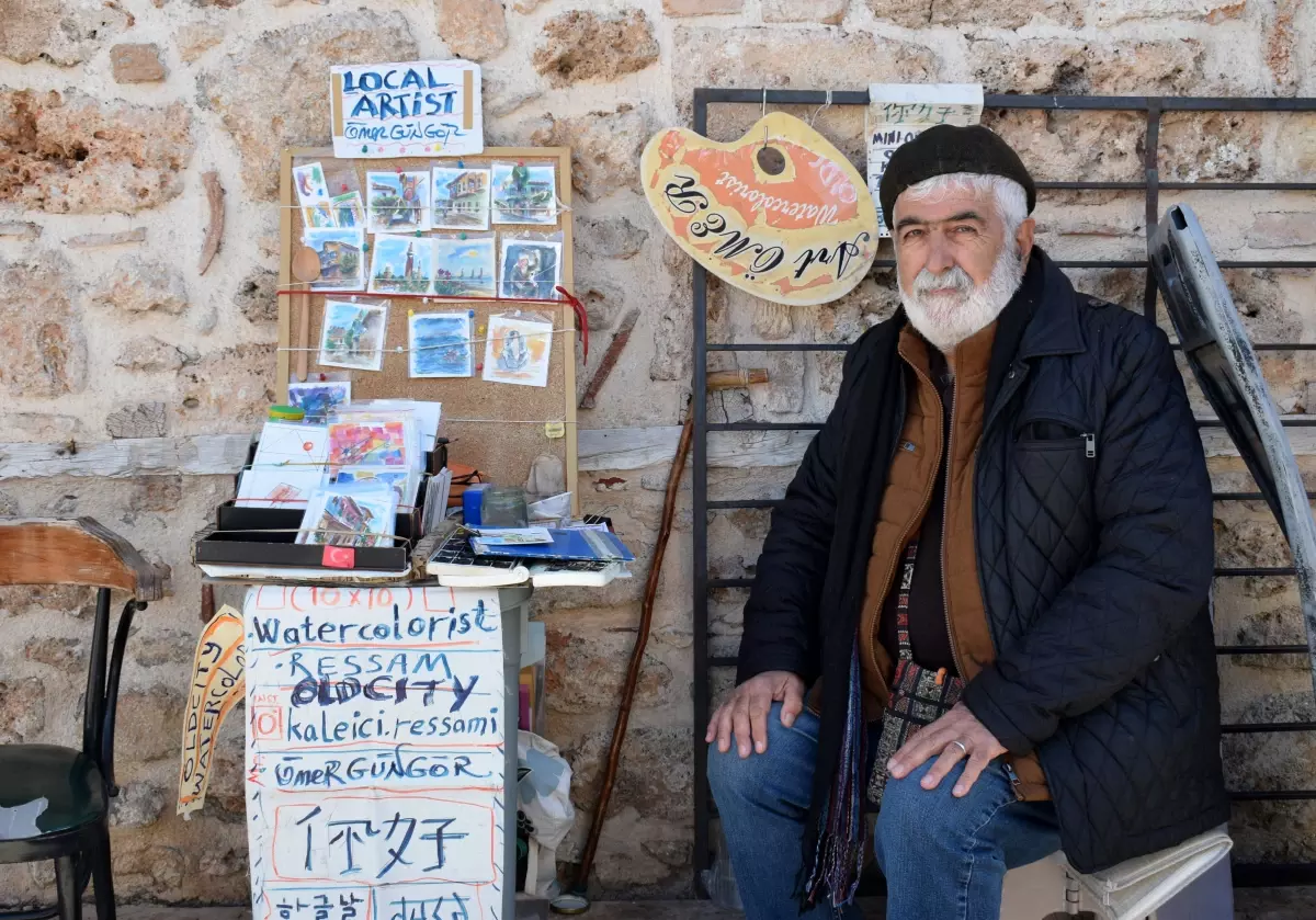 Atölyesini Kaybeden Ressam, Kaleiçi\'nde Sokak Sanatçısı Oldu