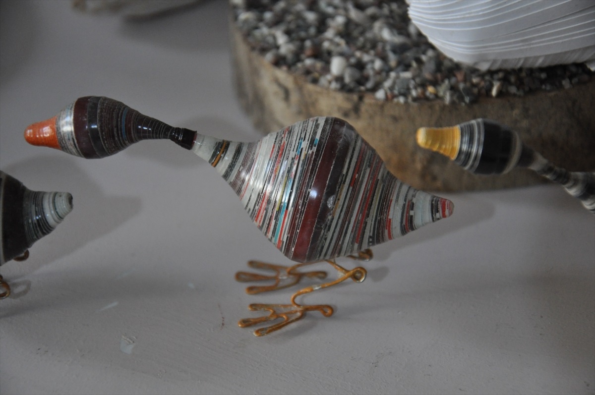 Atık Kağıtlardan Sanat Eserleri