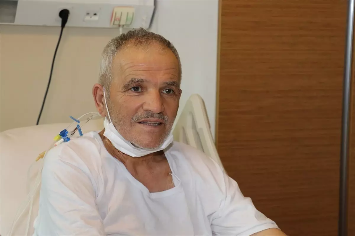 Yeğeninden Karaciğer Nakliyle Hayata Döndü