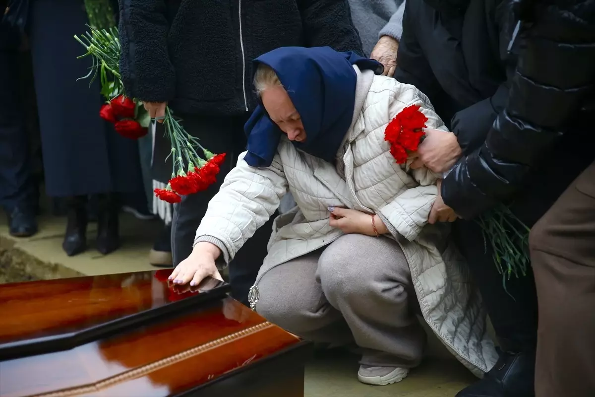 AZAL Uçak Kazasında Hayatını Kaybedenler Uğurlandı