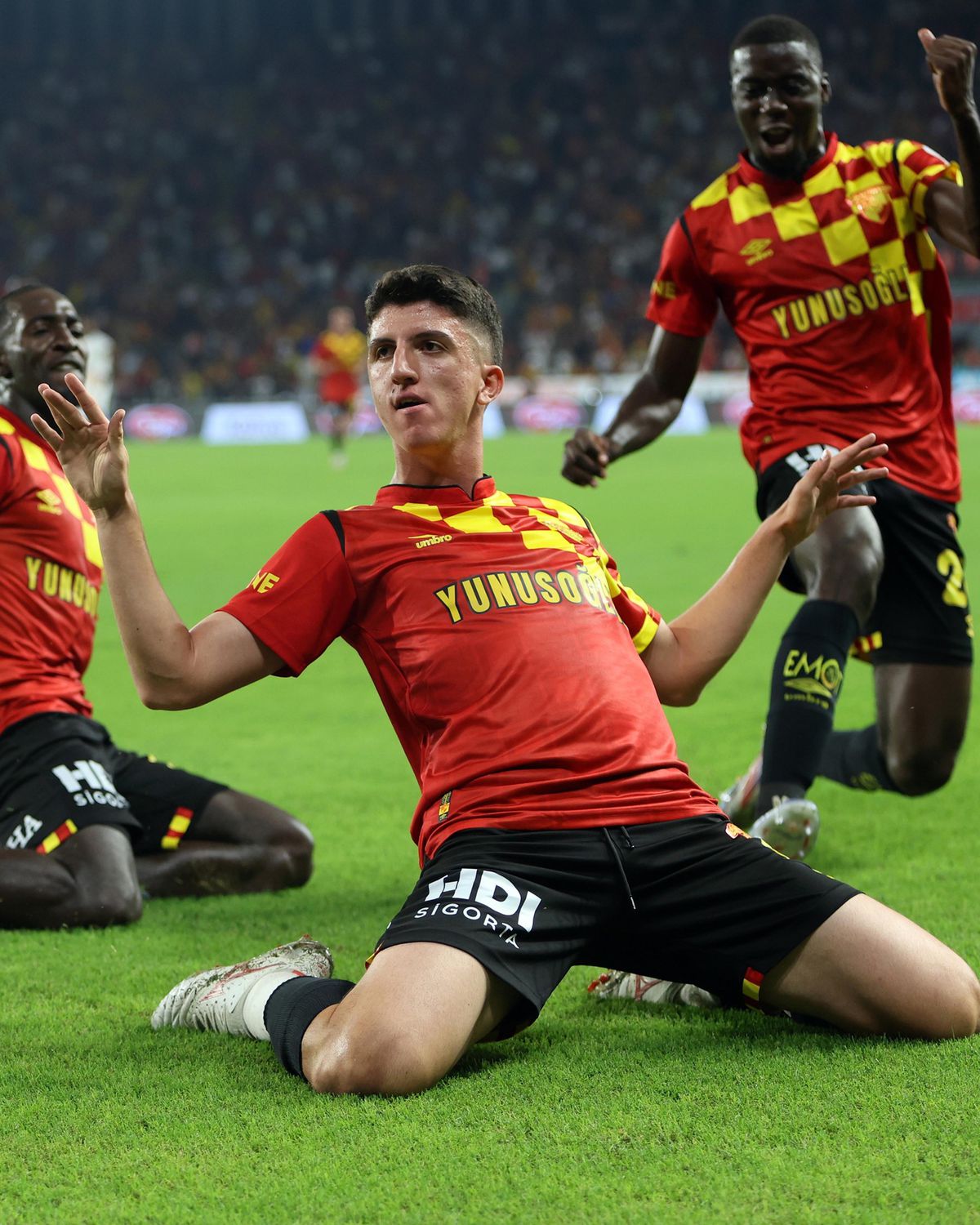 Göztepe, Galatasaray Maçı Öncesi Sakatlık Sorununu Aşıyor
