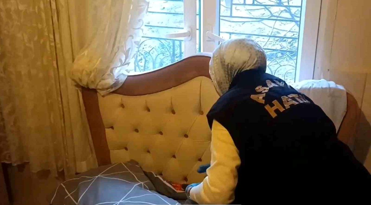 Hatay\'da Silah Operasyonu: 2 Tabanca Ele Ge geçirildi