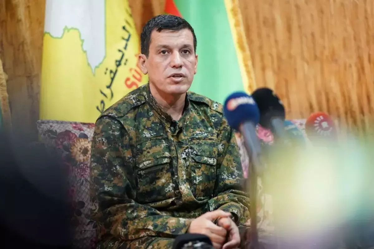 Köşeye sıkışan PKK/YPG kurtuluş umudunu İsrail\'de buldu