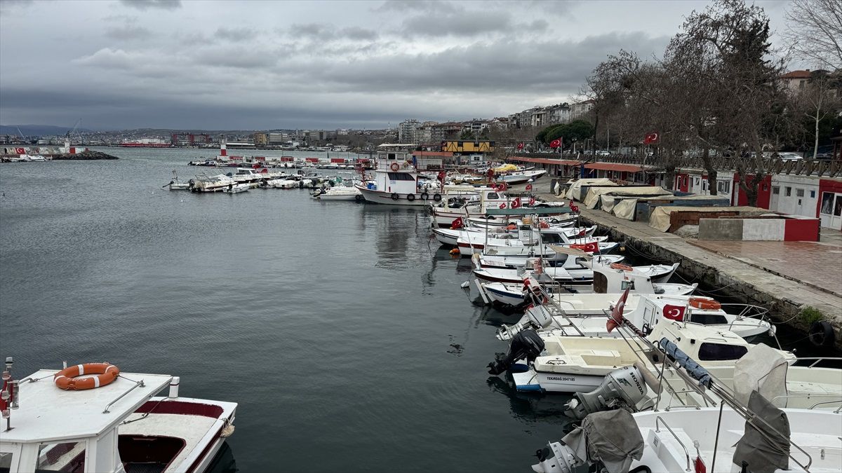 Tekirdağ\'da Poyraz Deniz Ulaşımını Etkiledi