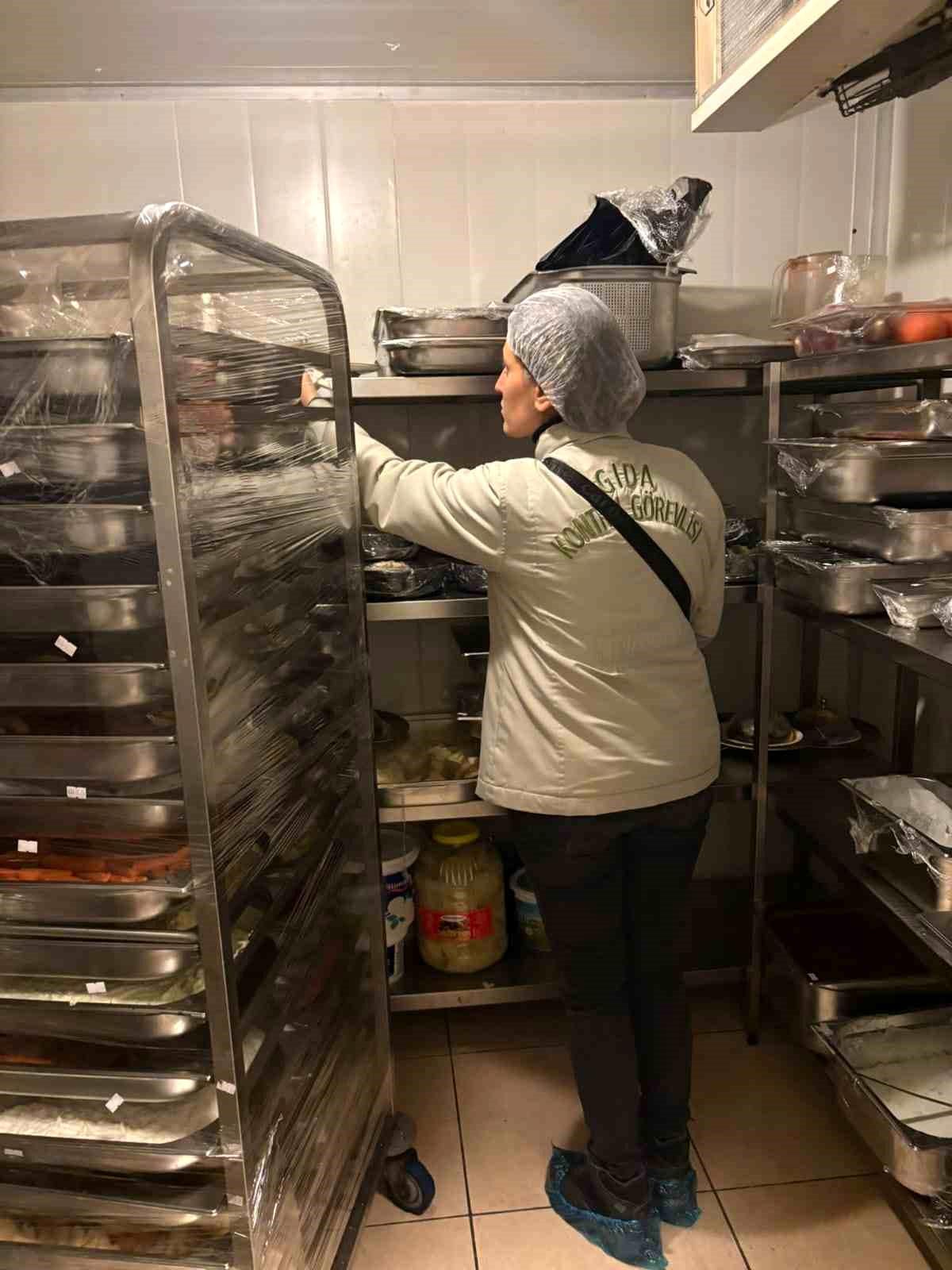 Bolu\'da Yılbaşı Öncesi Gıda Denetimleri