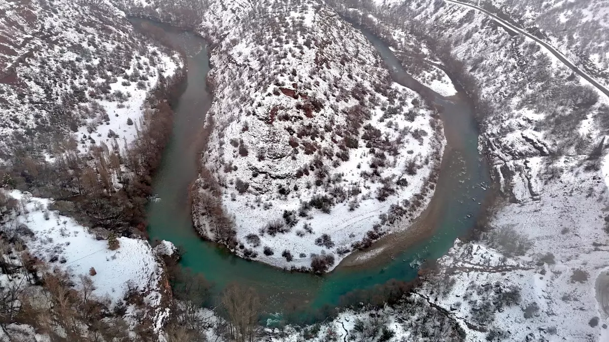 Munzur Vadisi Milli Parkı Kış Güzelliği ile Büyülüyor