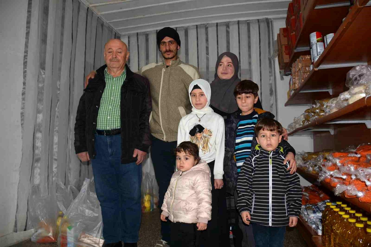 Umut Hayır Mağazası\'ndan 7 Bin Aileye Yardım
