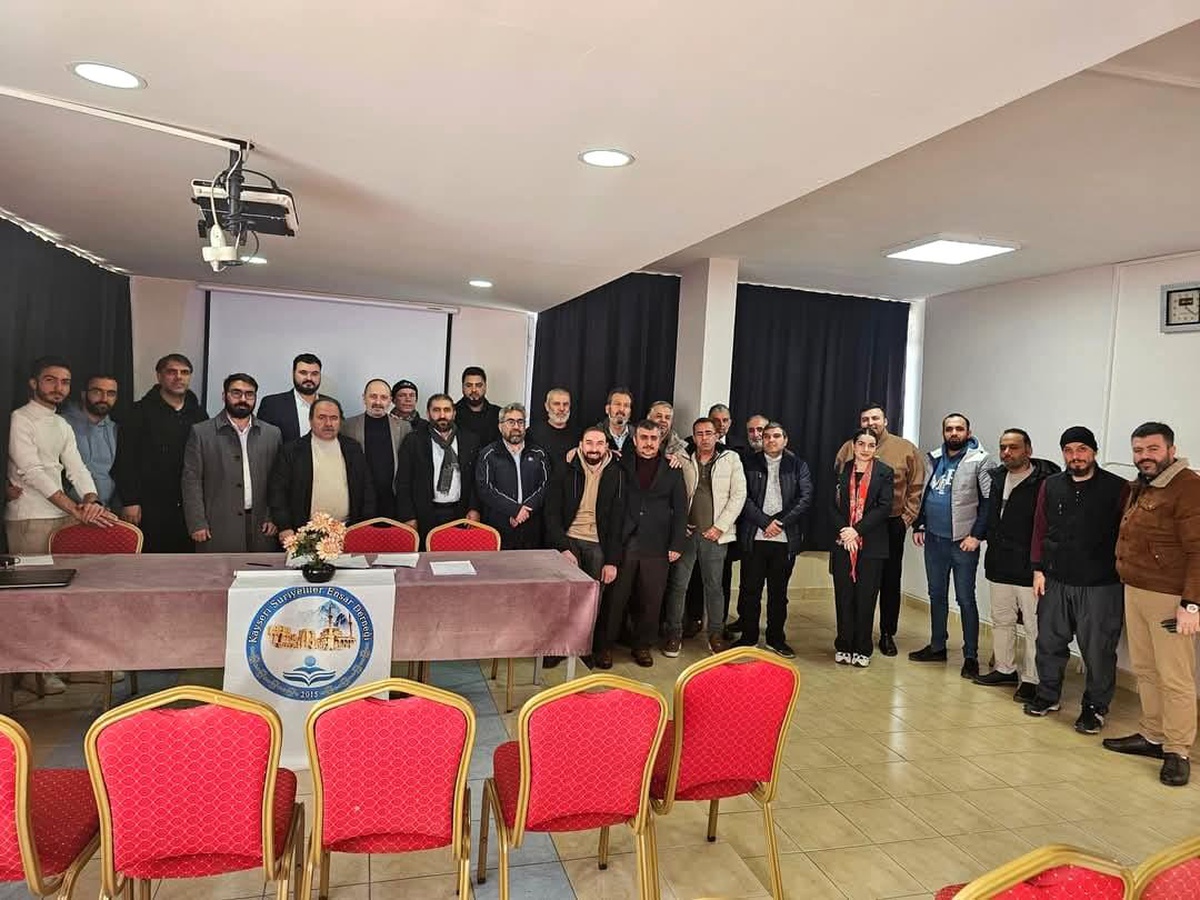 Kayseri Ensar Derneği\'nde Yeni Yönetim