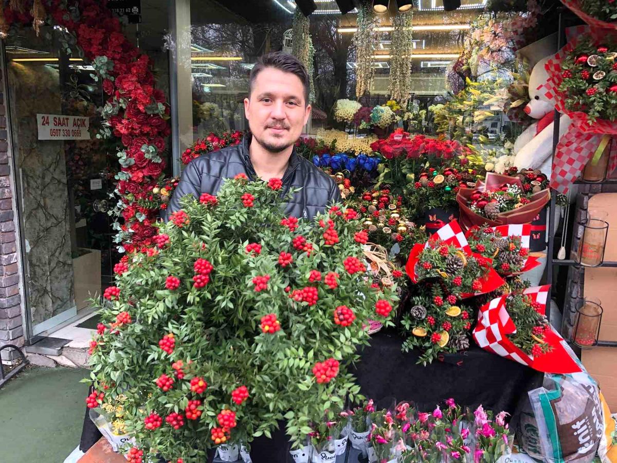 Isparta\'da Kokina Çiçeğine Yoğun İlgi