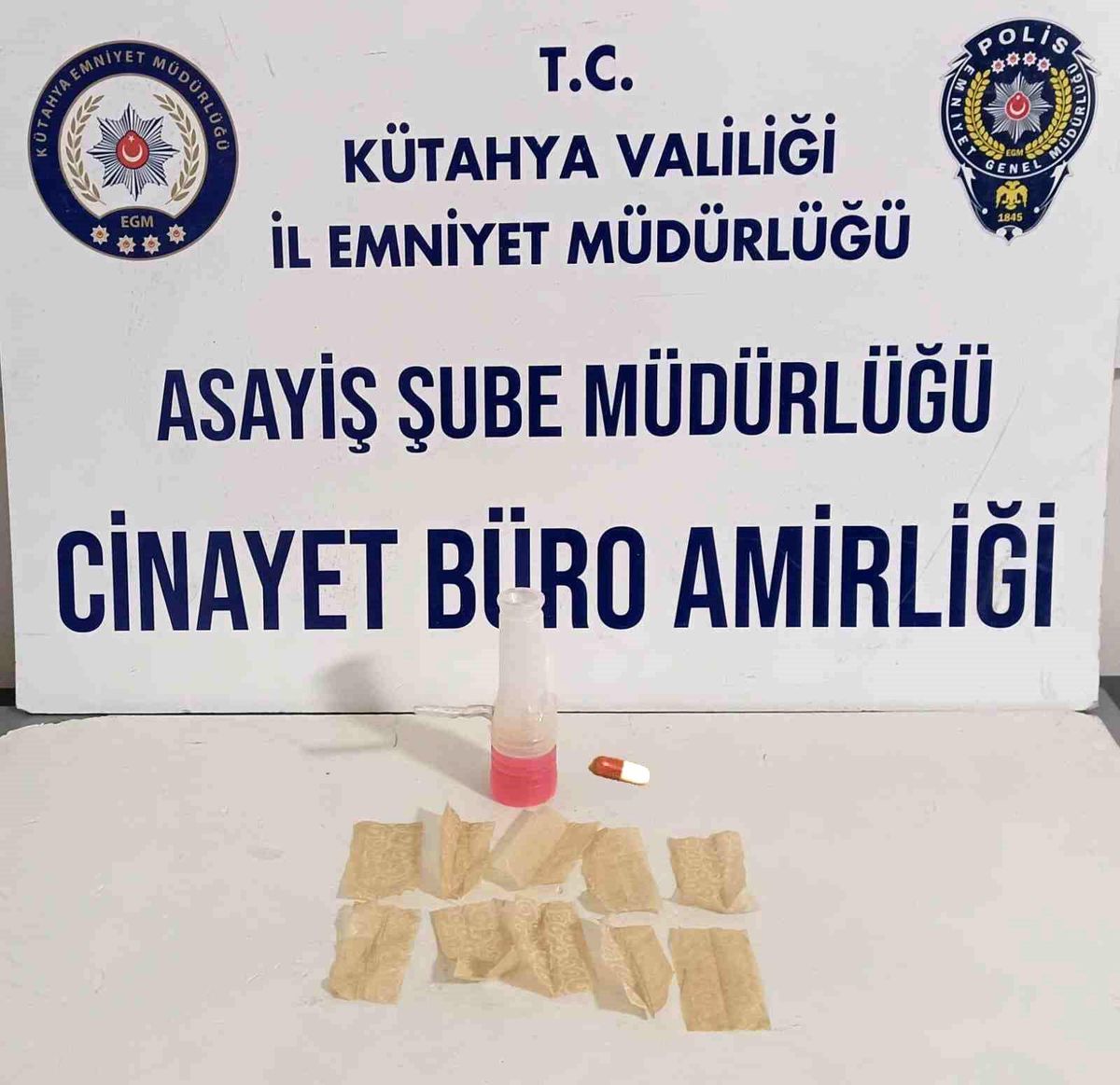 Kütahya\'da Araçta Uyuşturucu Ele Geçirildi