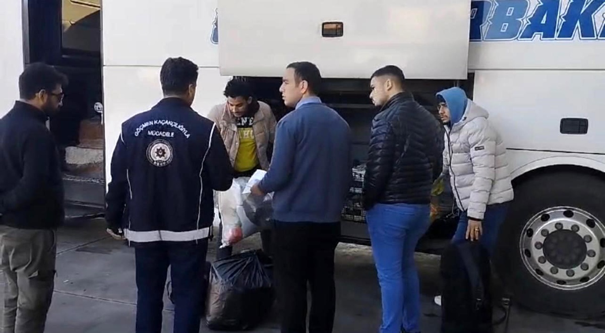 Osmaniye\'de 7 Düzensiz Göçmen Yakalandı