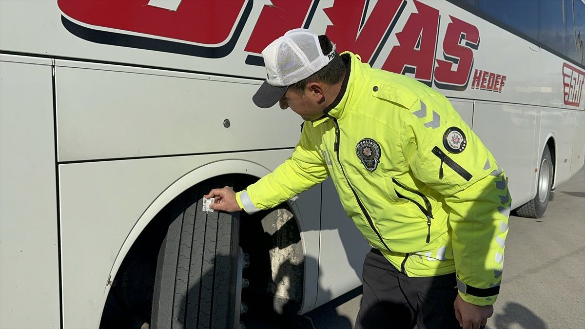 Adana\'da Yılbaşı Trafik Denetimi
