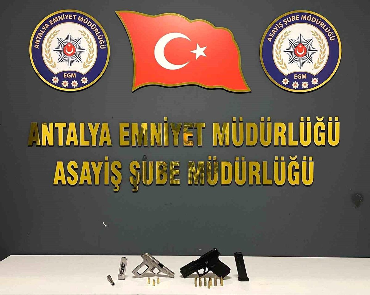 Antalya\'da Asayiş Uygulamalarında 208 Tutuklama