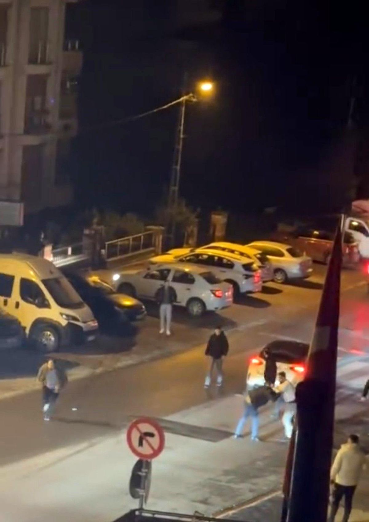 Ataşehir\'de Trafik Kazası Sonrası Kavga