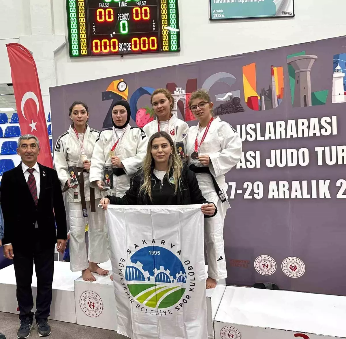 Sakarya Judo Sporcuları Uluslararası Madenci Kupası\'nda Başarı Elde Etti